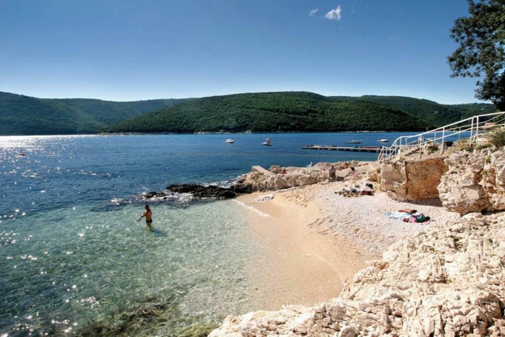 Luxury 1 Bedroom Apartment In Rabac Dış mekan fotoğraf