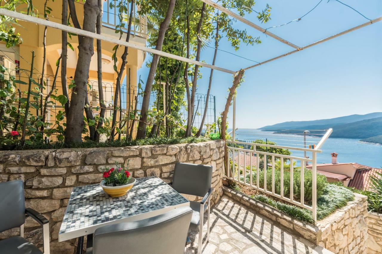 Luxury 1 Bedroom Apartment In Rabac Dış mekan fotoğraf